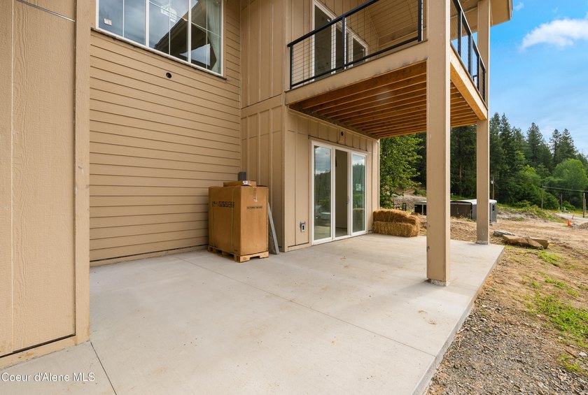 Experience lake life at its best in this beautifully crafted new - photo 18