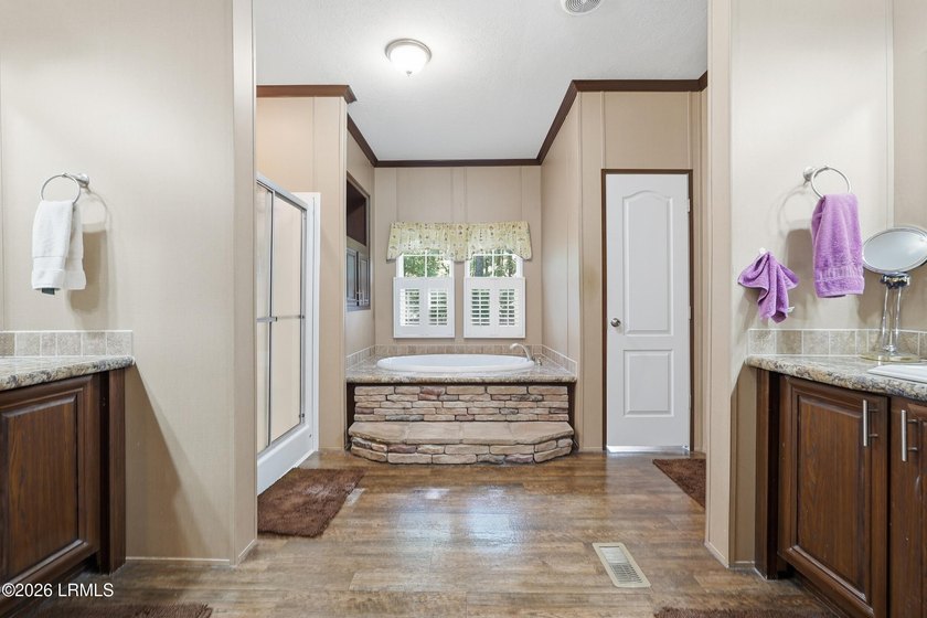 One of the most impeccably maintained and thoughtfully updated - photo 22