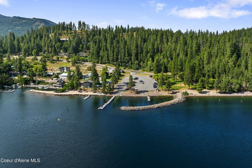 Experience lake life at its best in this beautifully crafted new - photo 22