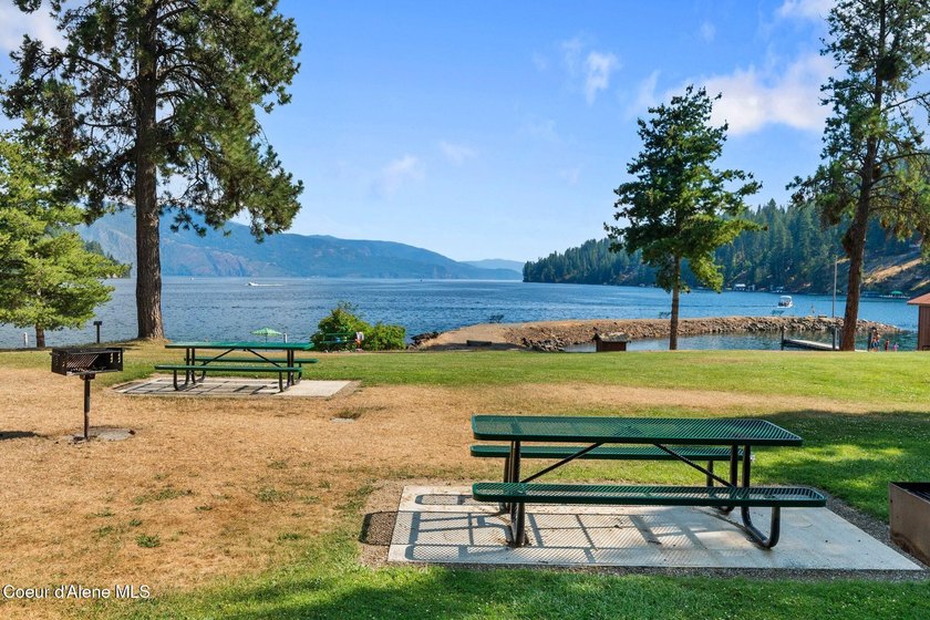 Experience lake life at its best in this beautifully crafted new - photo 26
