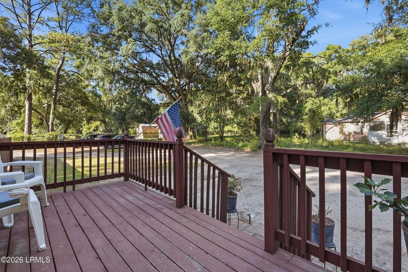 One of the most impeccably maintained and thoughtfully updated - photo 34