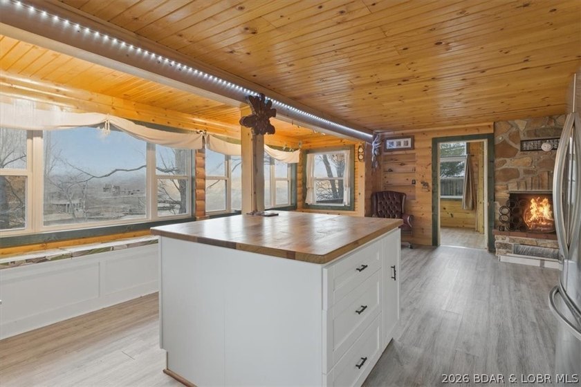 Charming lakefront cabin delivers the perfect blend of - photo 11