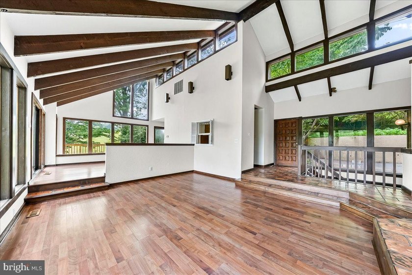 Price Reduced!!! This is your chance to grab this property and - photo 16