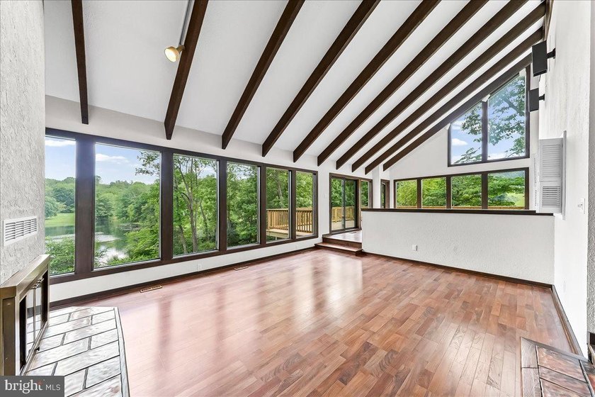 Price Reduced!!! This is your chance to grab this property and - photo 18