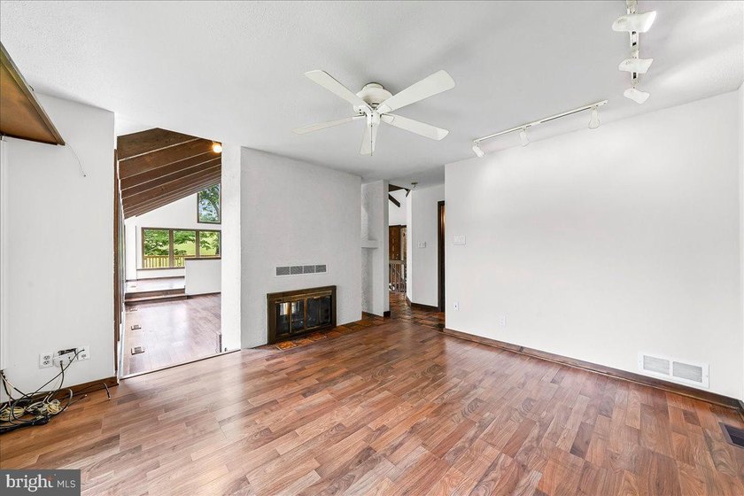 Price Reduced!!! This is your chance to grab this property and - photo 28