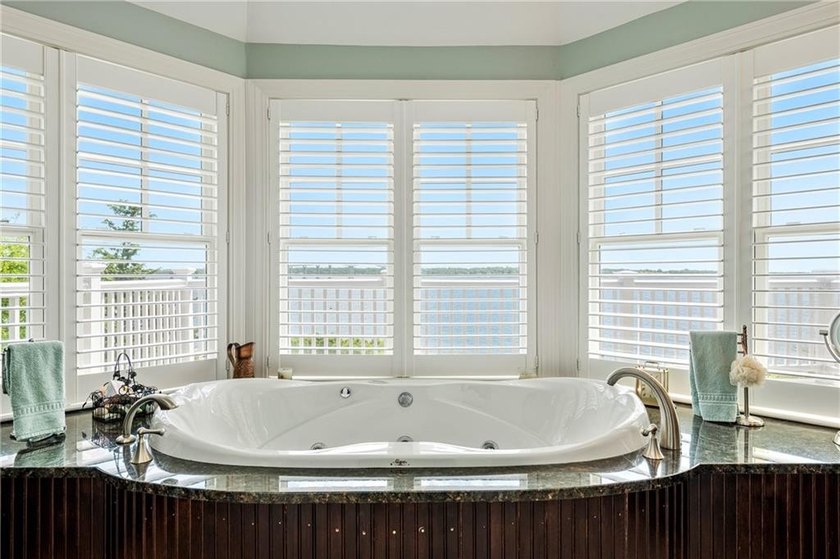Perched on a private 2-acre waterfront lot in sought-after Plum - photo 31