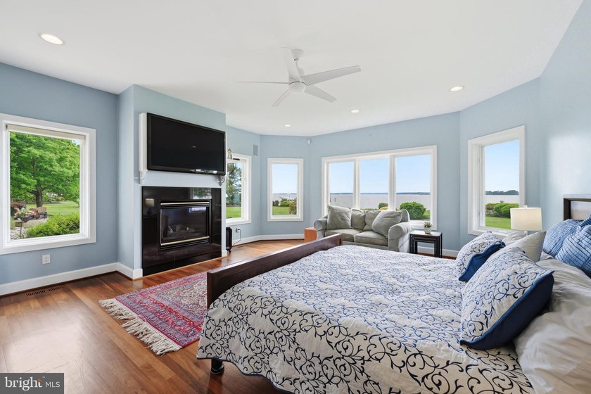 Sited on Cox Creek with 369 feet of waterfront, this elegant - photo 31