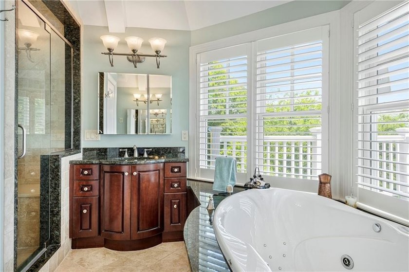 Perched on a private 2-acre waterfront lot in sought-after Plum - photo 32
