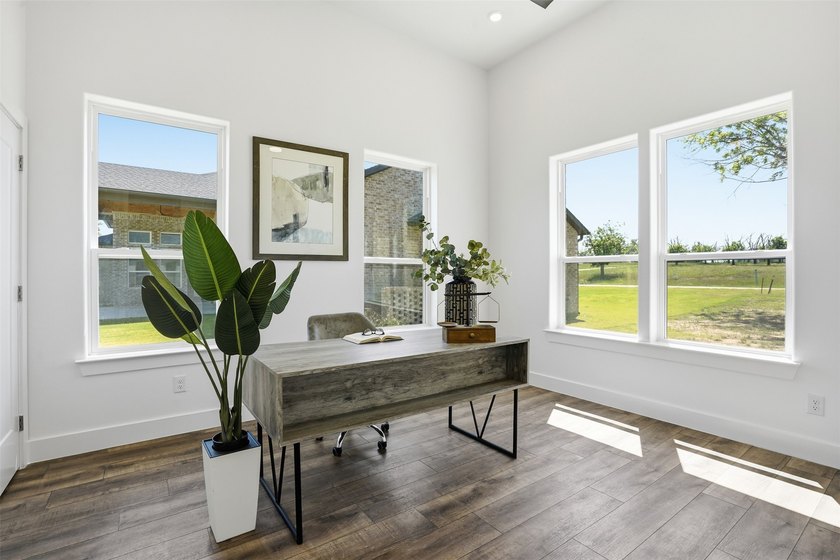 Discover the perfect blend of modern design, flexible living - photo 4