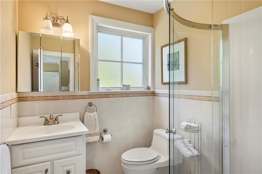 Perched on a private 2-acre waterfront lot in sought-after Plum - photo 36