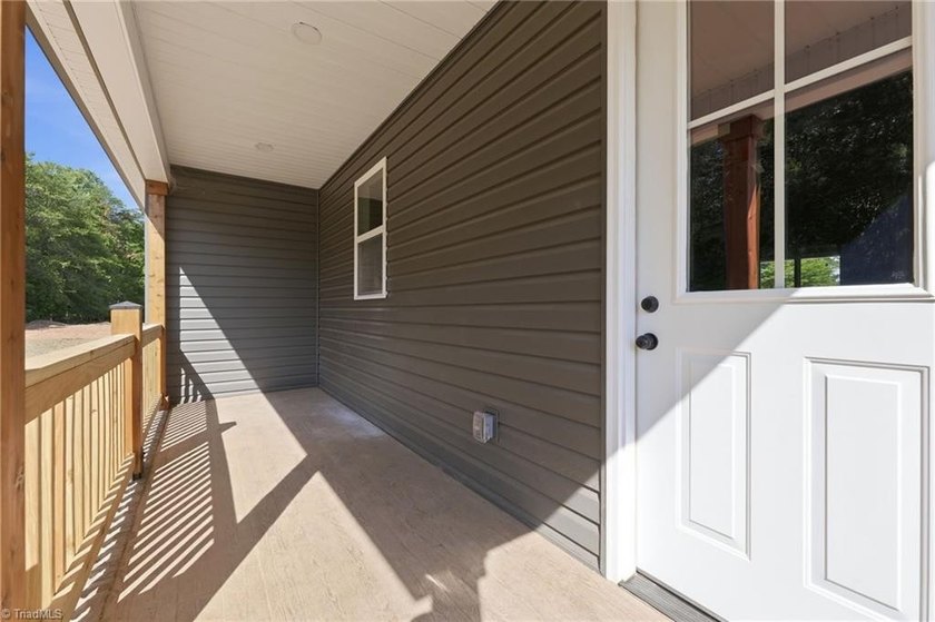 BUILDER IS OFFERING $5,000 TOWARDS THE BUYERS CLOSING COST WITH - photo 36