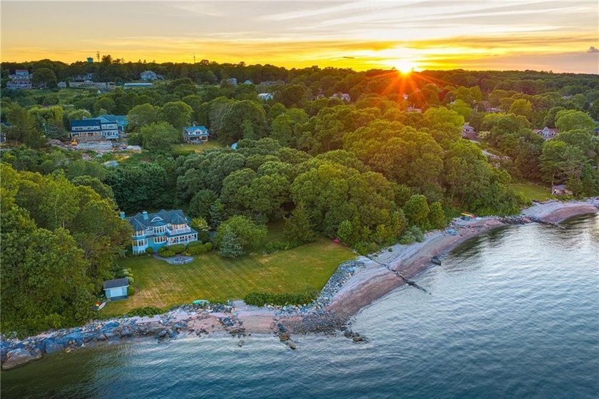 Perched on a private 2-acre waterfront lot in sought-after Plum - photo 50