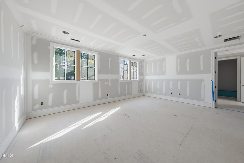 Crafted by Wagoner Homes, this extraordinary 5,032-square-foot - photo 20
