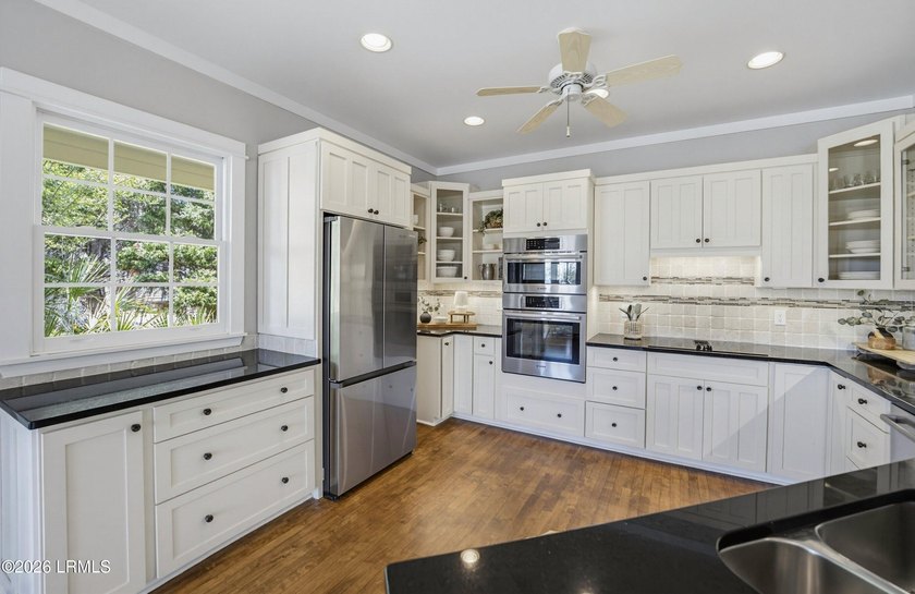 This exceptional Cat Island waterfront property captures the - photo 24