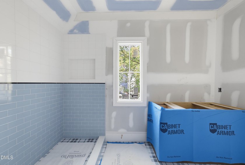 Crafted by Wagoner Homes, this extraordinary 5,032-square-foot - photo 26