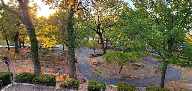 Experience the ultimate lakefront retreat on beautiful Fort - photo 35