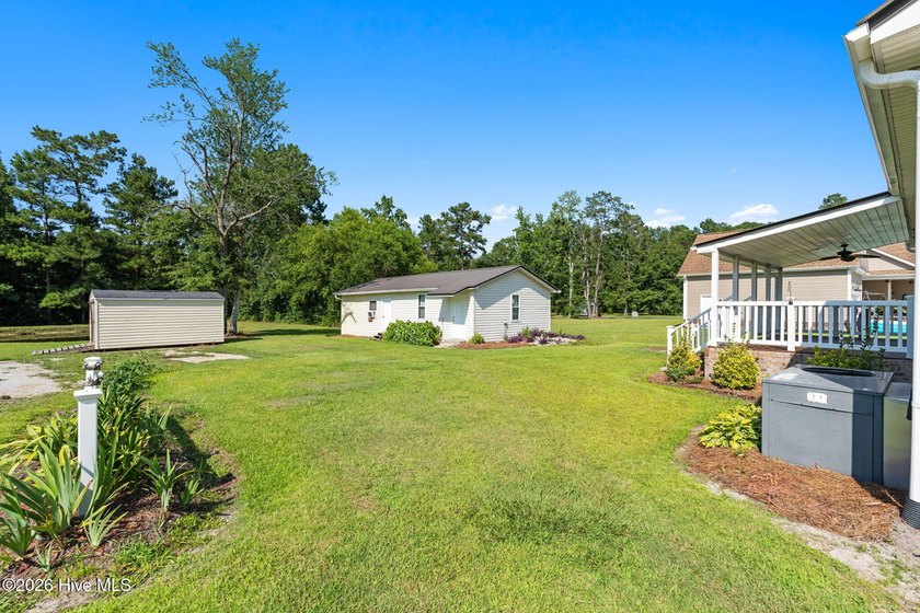 Enjoy the freedom of country living with this 3 bedroom, 2 bath - photo 43