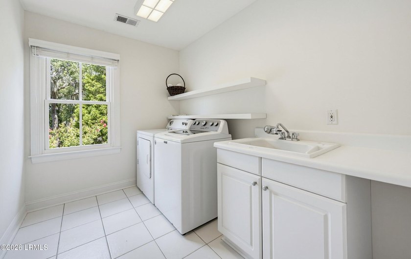 This exceptional Cat Island waterfront property captures the - photo 45