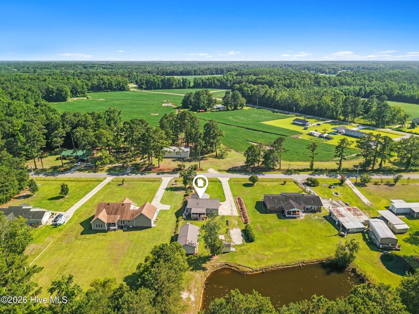 Enjoy the freedom of country living with this 3 bedroom, 2 bath - photo 45