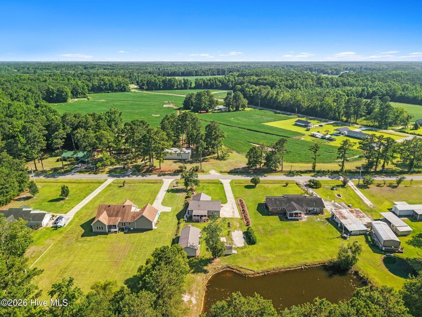 Enjoy the freedom of country living with this 3 bedroom, 2 bath - photo 50