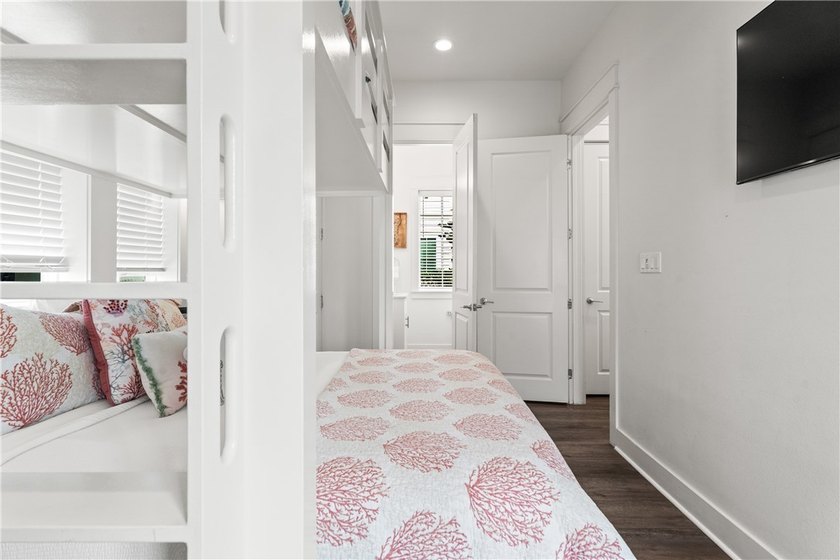 Welcome to effortless coastal living in this beautifully - photo 10