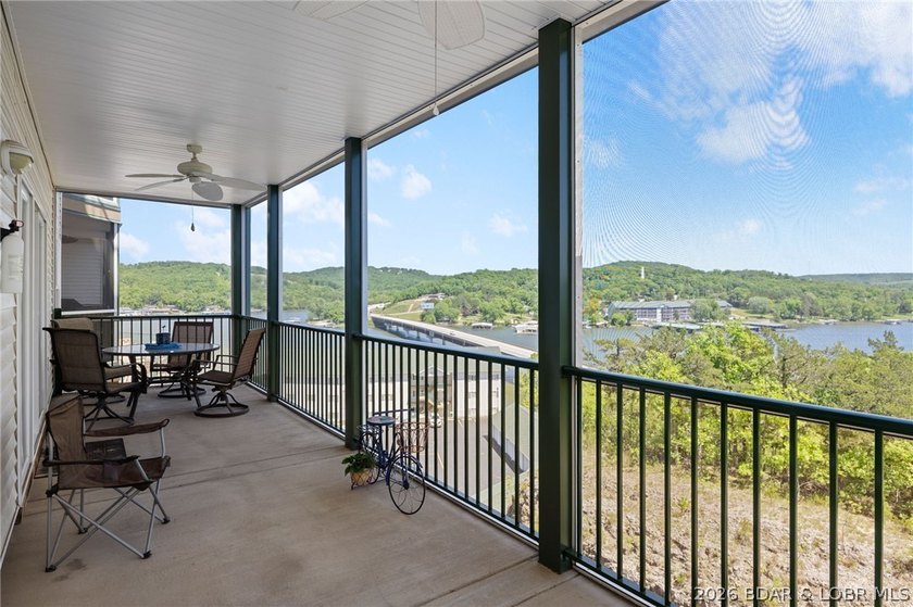 MOTIVATED SELLERS!!! Experience lakefront living at its finest - photo 13