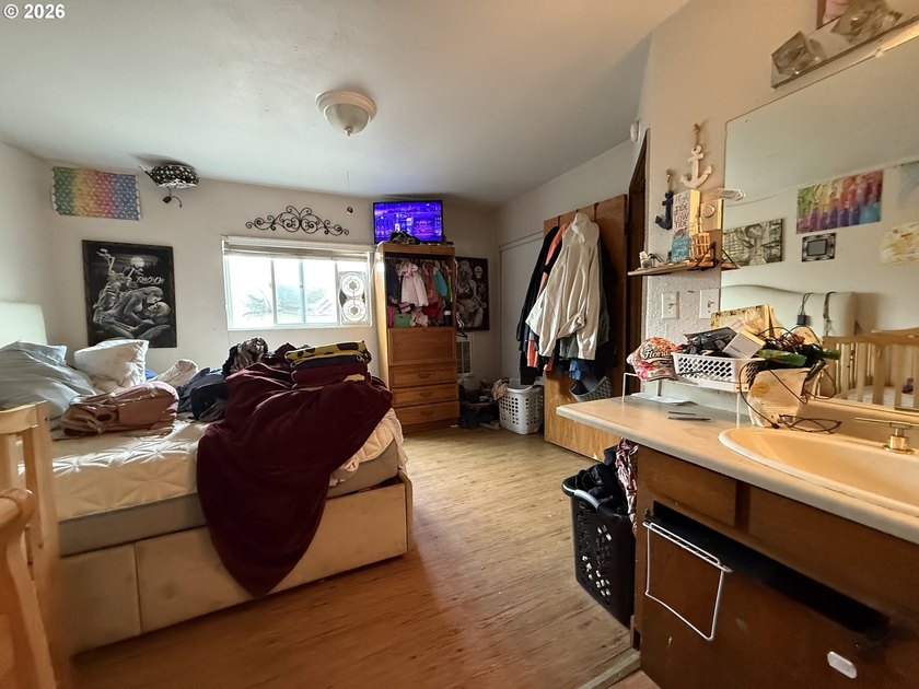 Rare Brookings Investment Opportunity! Two detached homes on one - photo 28