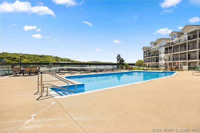 MOTIVATED SELLERS!!! Experience lakefront living at its finest - photo 32