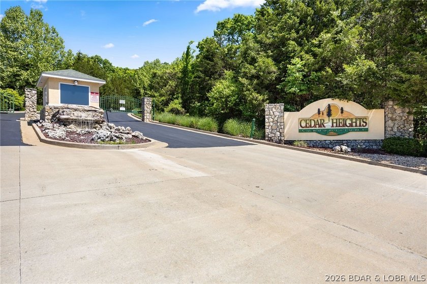 MOTIVATED SELLERS!!! Experience lakefront living at its finest - photo 35