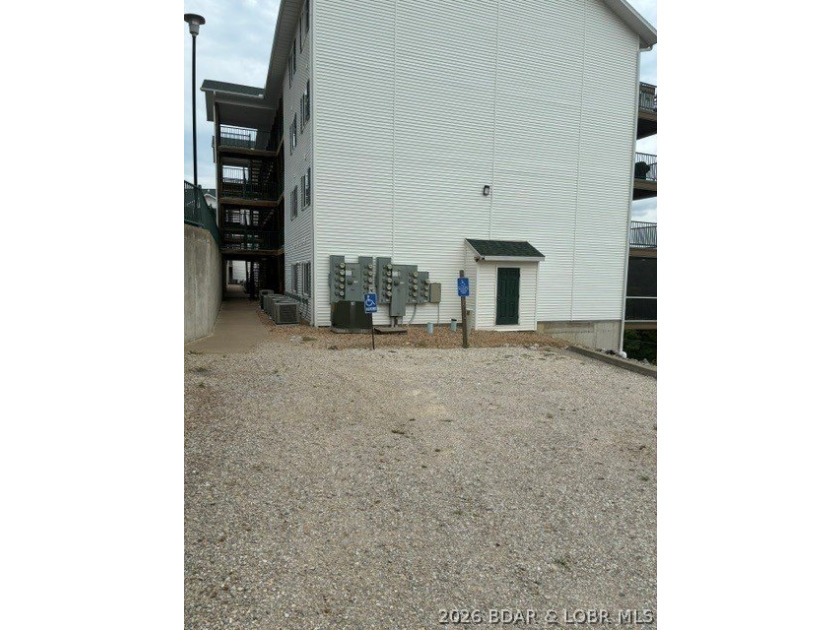 MOTIVATED SELLERS!!! Experience lakefront living at its finest - photo 42