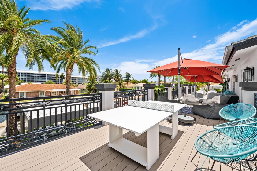 Stunning waterfront estate in prestigious Coral Ridge Country - photo 46