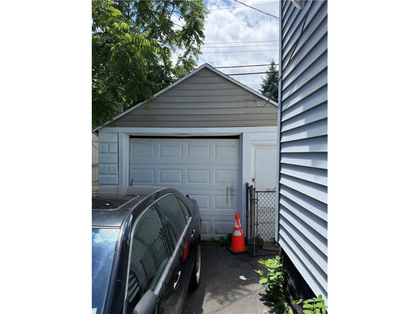 Opportunity awaits at 73 Parkdale Terrace! This Rochester - photo 15