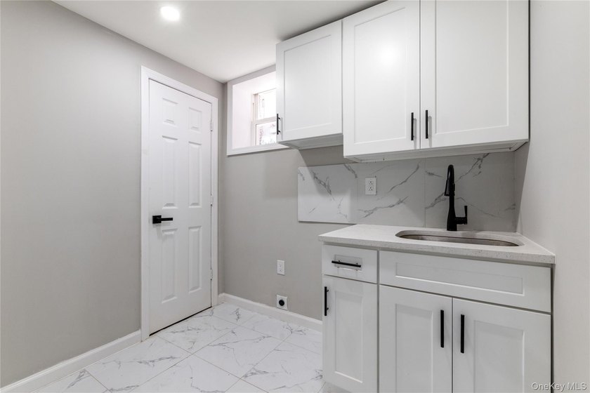 Welcome to 3321 Fish Avenue, Bronx, NY! This beautifully - photo 17
