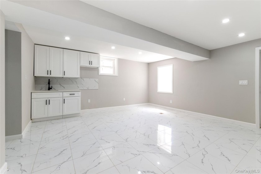 Welcome to 3321 Fish Avenue, Bronx, NY! This beautifully - photo 20