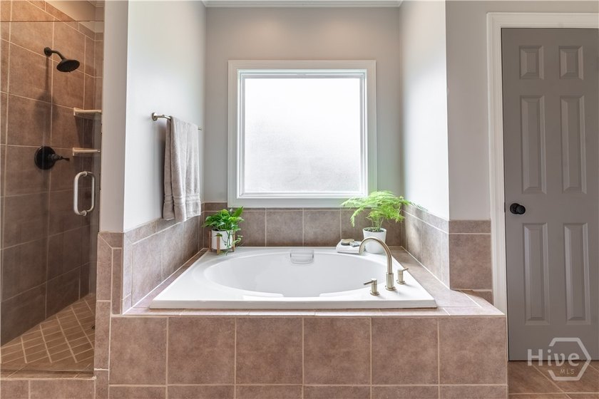 Recently Remodeled and Move-in Ready! Home Overview- All-brick - photo 25