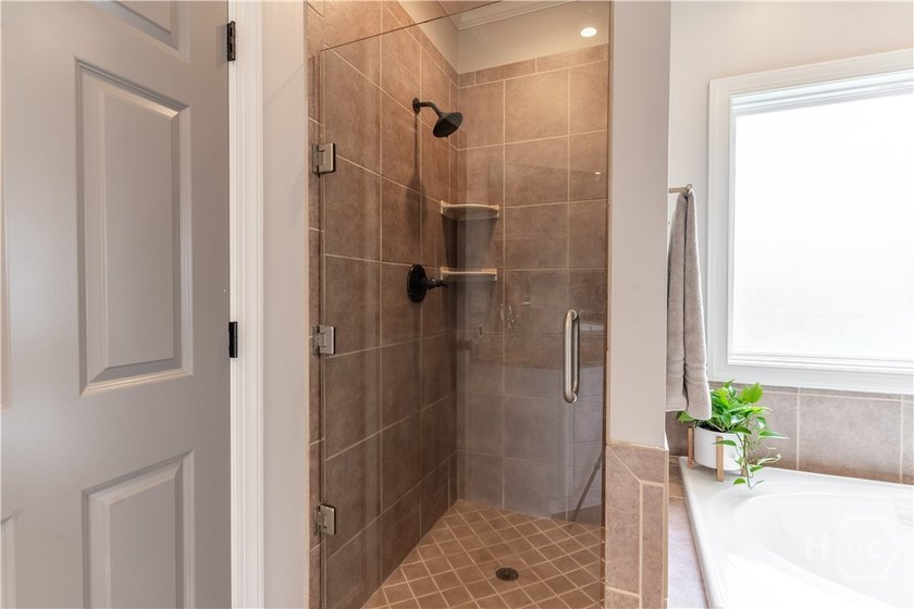 Recently Remodeled and Move-in Ready! Home Overview- All-brick - photo 26