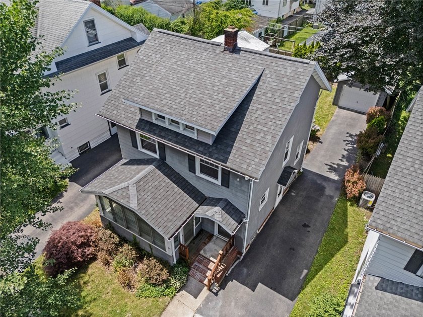 WELCOME to 24 Martinot Ave, where CLASSIC CHARM &amp; CHARACTER meet - photo 41
