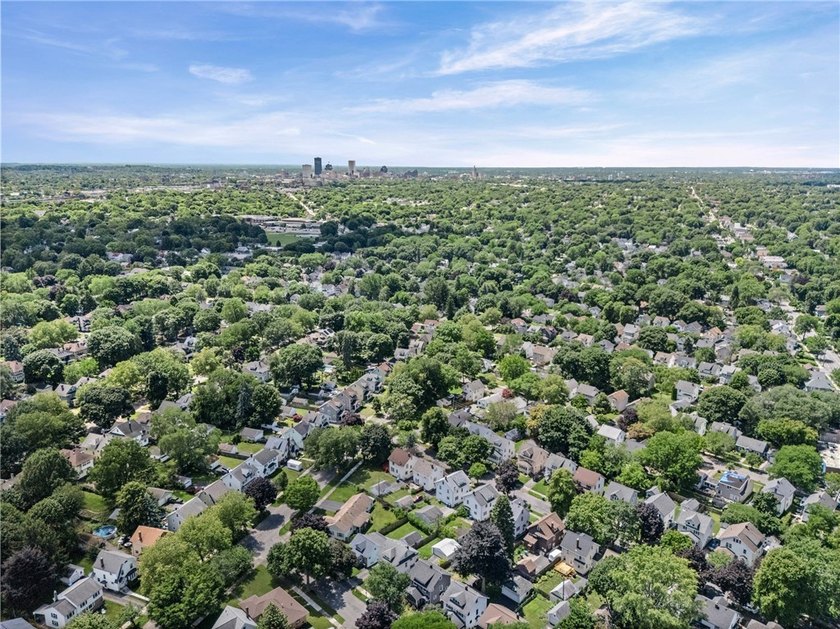 WELCOME to 24 Martinot Ave, where CLASSIC CHARM &amp; CHARACTER meet - photo 47
