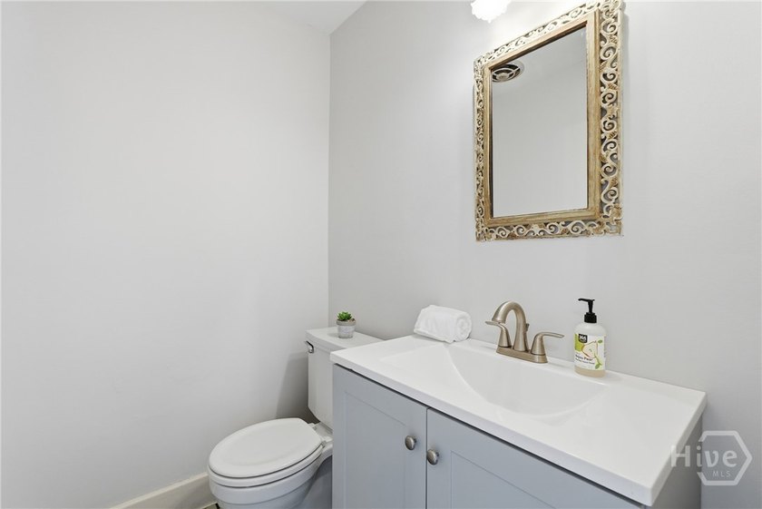 New Roof! A charming colonial two-story featuring Savannah Grey - photo 16
