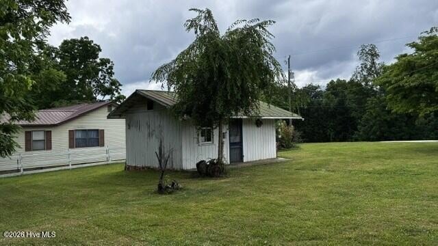 This charming home in Andrews NC is conveniently locate close to - photo 18