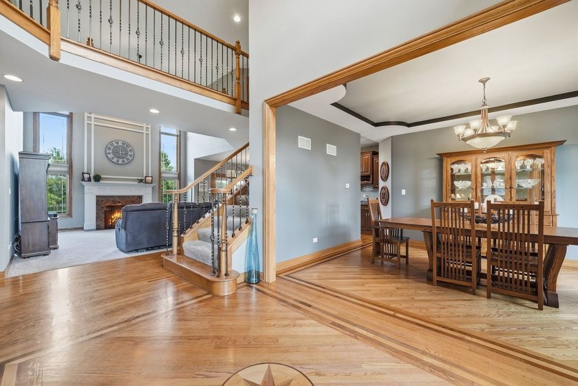 Welcome to your half-acre Sunset Lakes oasis! This custom-built - photo 18