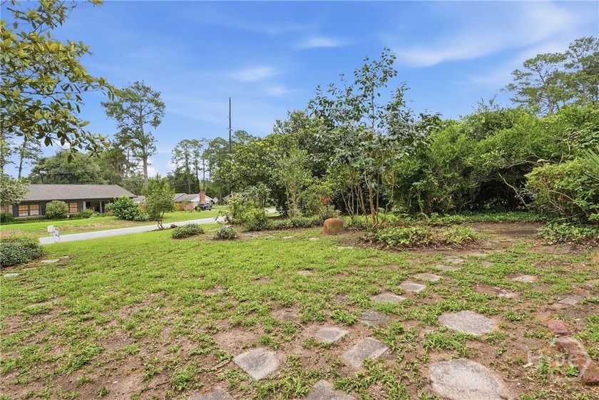New Roof! A charming colonial two-story featuring Savannah Grey - photo 39
