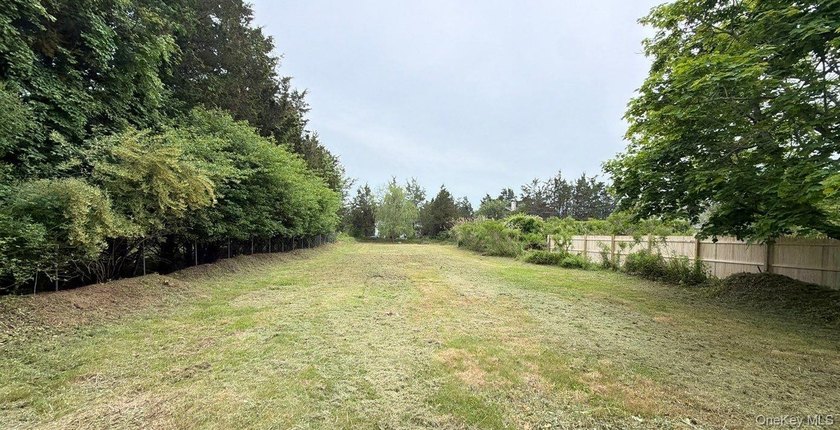 Ranch Style Home. This Home Features 2 Bedrooms, Full Bath - photo 14