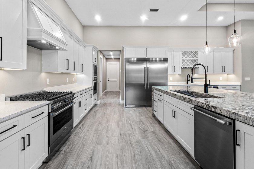 Exceptional new construction in Jupiter Farms with high-end - photo 16