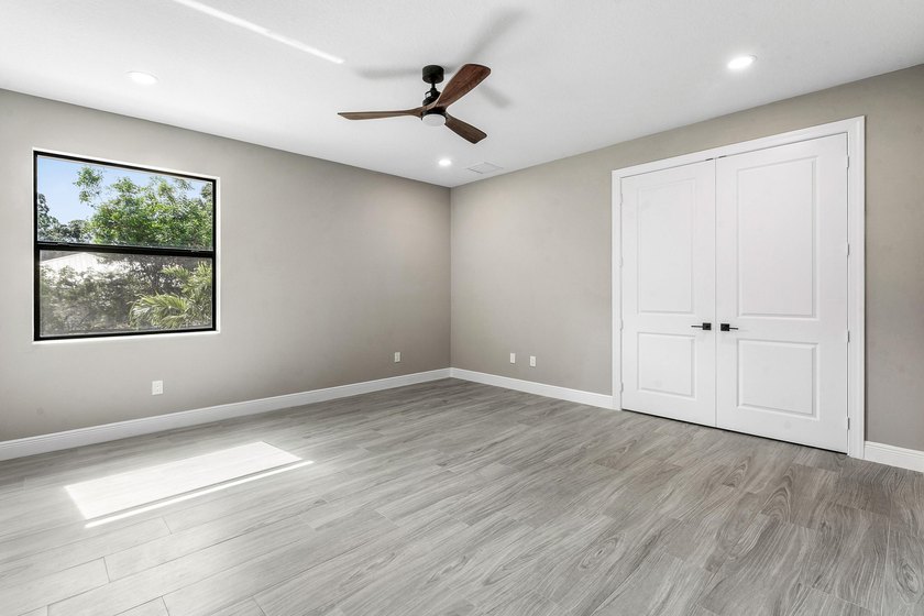 Exceptional new construction in Jupiter Farms with high-end - photo 17