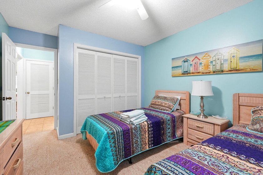Welcome to this beautifully updated, 2-bedroom, 2-bath end-unit - photo 26