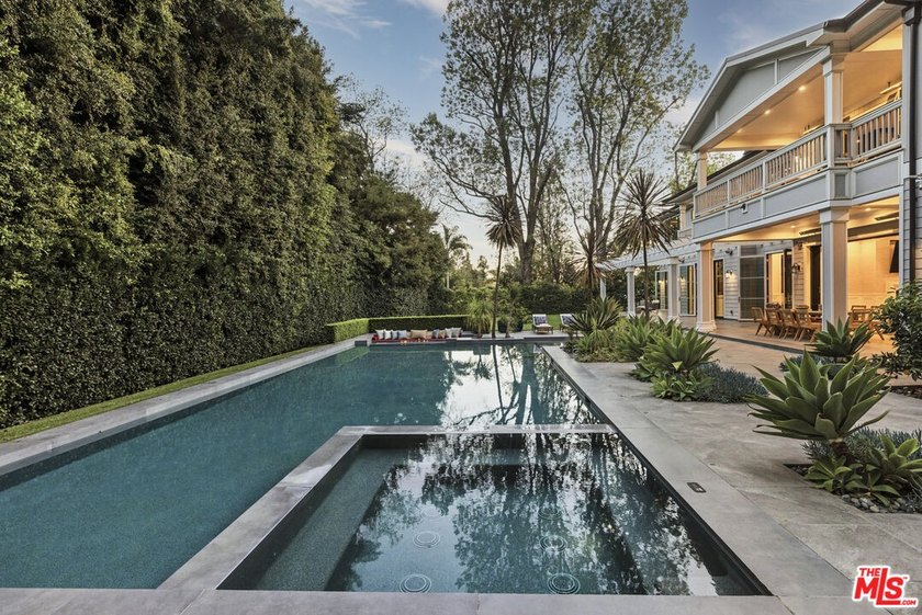 Located in Brentwood's prestigious Grove Estates, this nearly 14 - photo 43