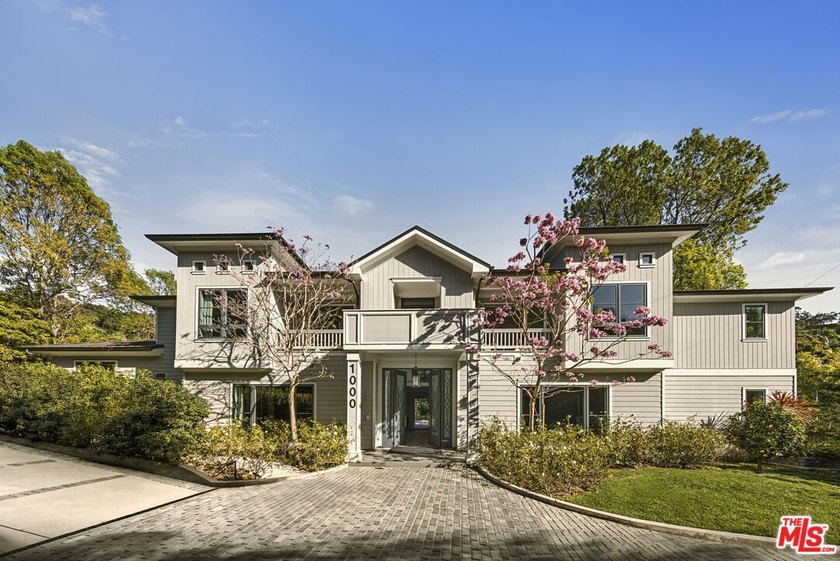 Located in Brentwood's prestigious Grove Estates, this nearly 14 - photo 44
