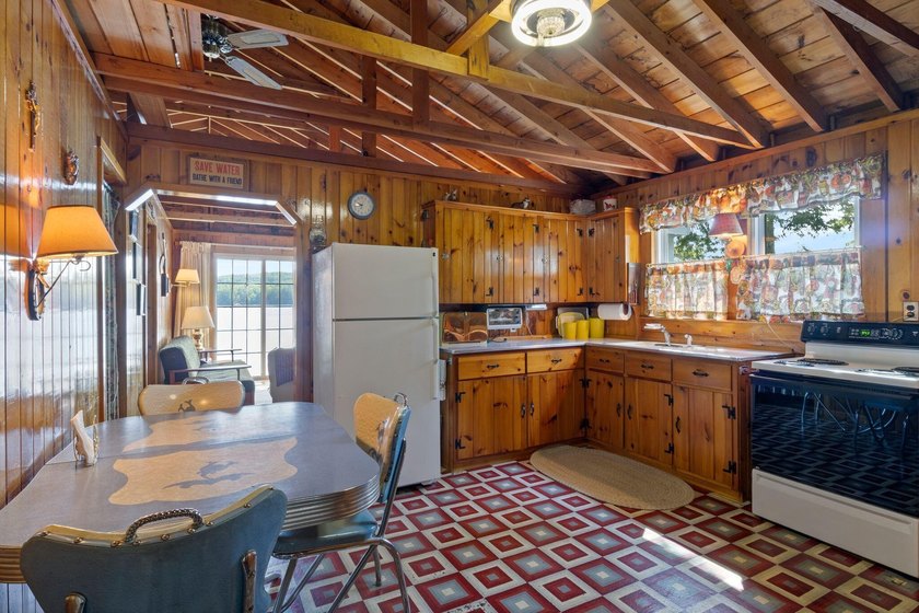 First time ever offered! This classic 3-bedroom seasonal camp on - photo 7