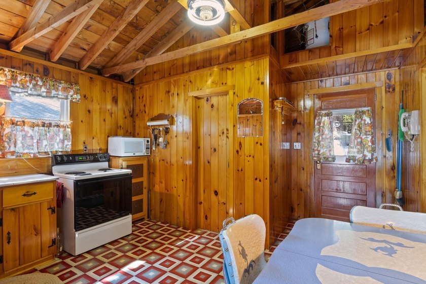 First time ever offered! This classic 3-bedroom seasonal camp on - photo 9